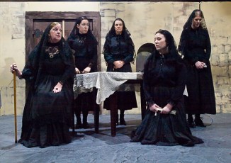 HTC_BernardaAlba_Foyer6